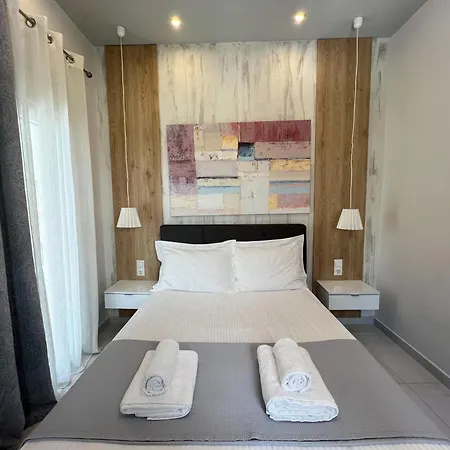 P Deluxe 7 *